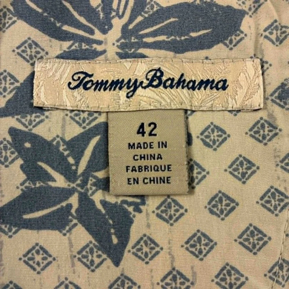 Tommy Bahama Chino Shorts Mens 42 Blue Flat Front Cotton Blend Coastal Resort